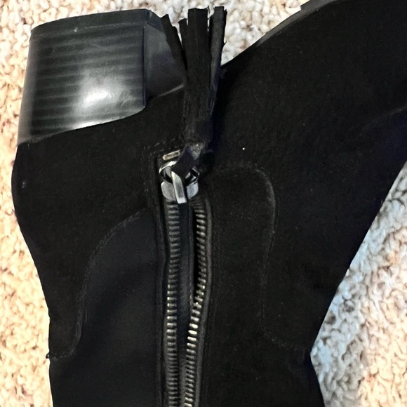 Over the knee boots - Picture 4 of 5